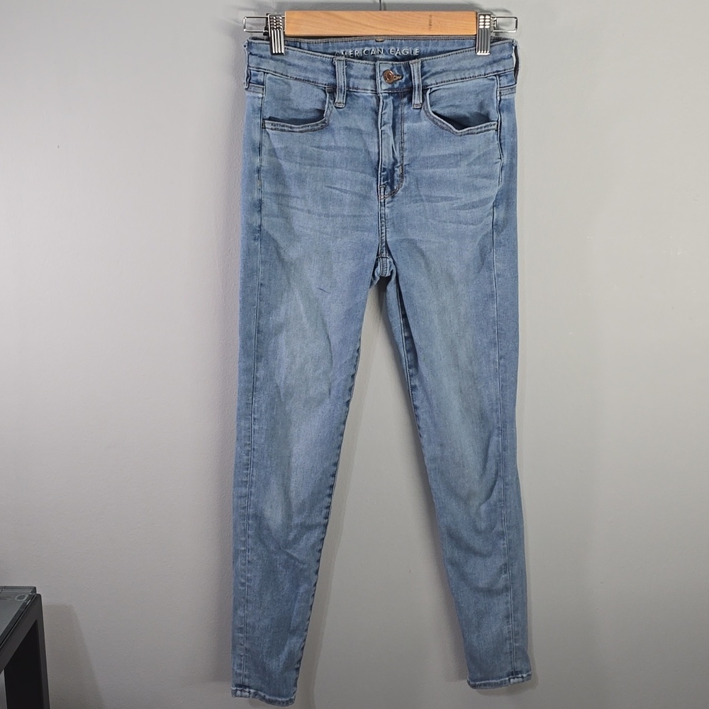 American Eagle jeans women’s size 4 short 4S Light Blue super hi-rise Jegging